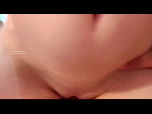 ❤️ Spím v pokoji své sestry a tak jsem se probudila ❤ Šukání video u nás ❌️