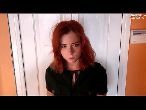 ❤️ Ochranka potrestala krásnou ženu za krádež v obchodě - sperma v ústech ❤ Šukání video u nás ❌️